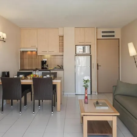 Residence Cap Hermès, Port-Fréjus Appartamento *
